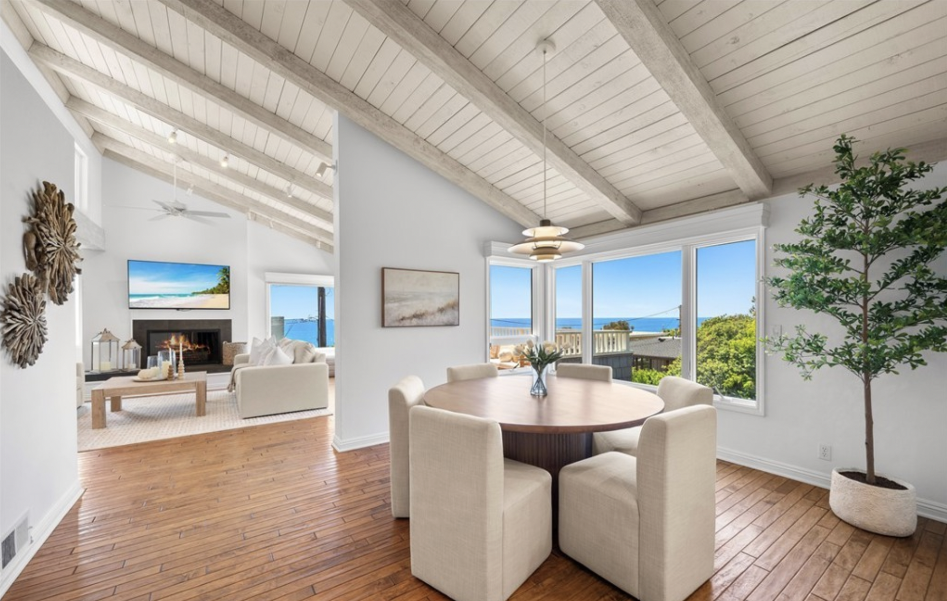 260 Arch Street luxury home in Laguna Beach, California