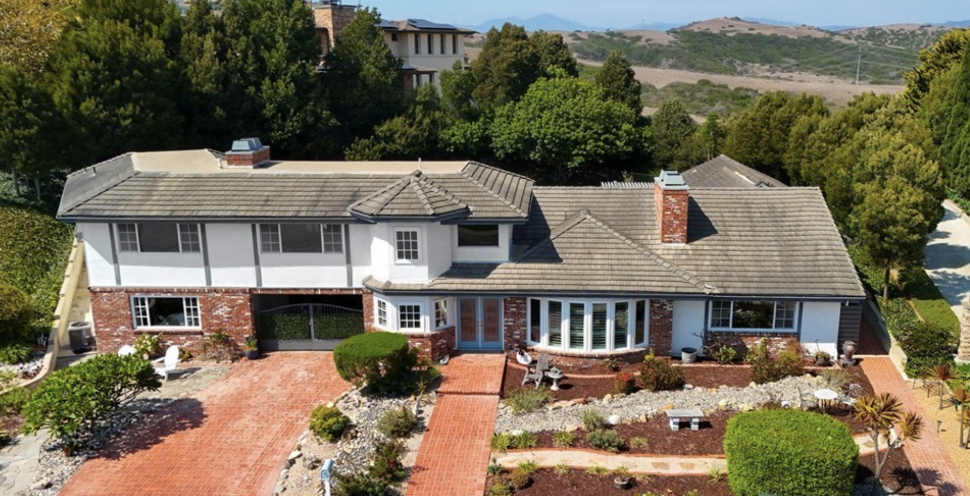 880 Avenida Acapulco luxury home in San Clemente, California